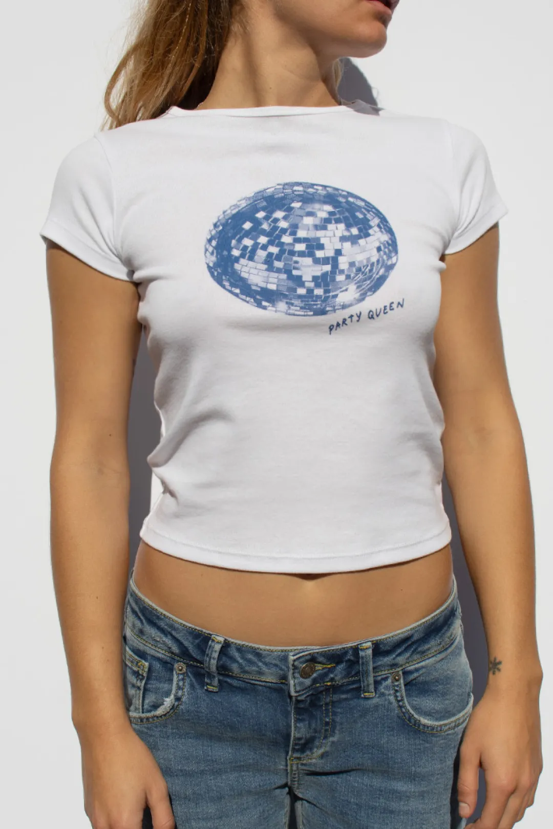 Subdued Camiseta Party Queen Clearance