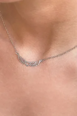 Subdued Collar corazón alas Hot