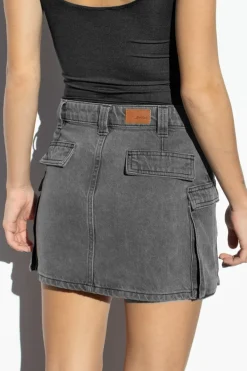 Subdued Falda cargo New