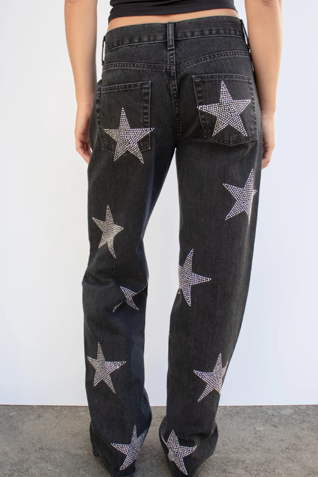 Subdued Jeans Star Hot