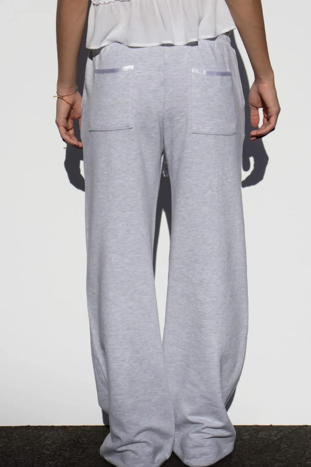 Subdued Pantalones chandal detalles satén Online