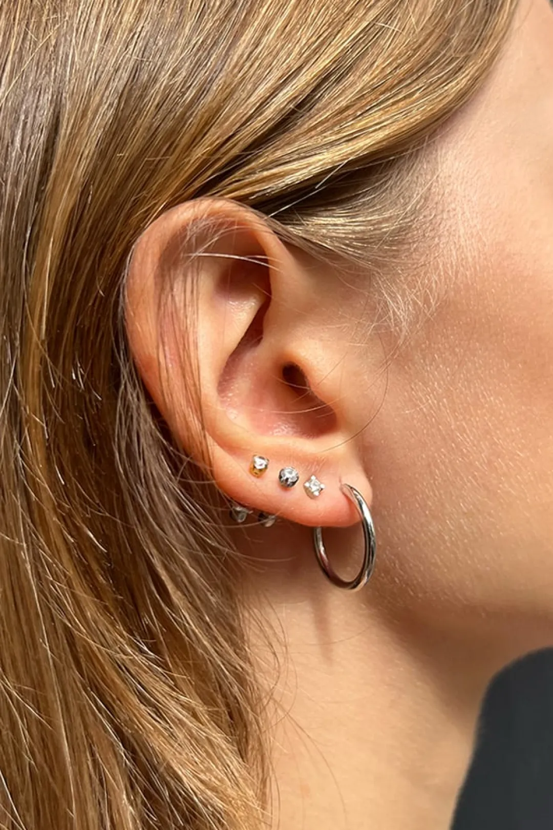 Subdued Pendientes aro Sale
