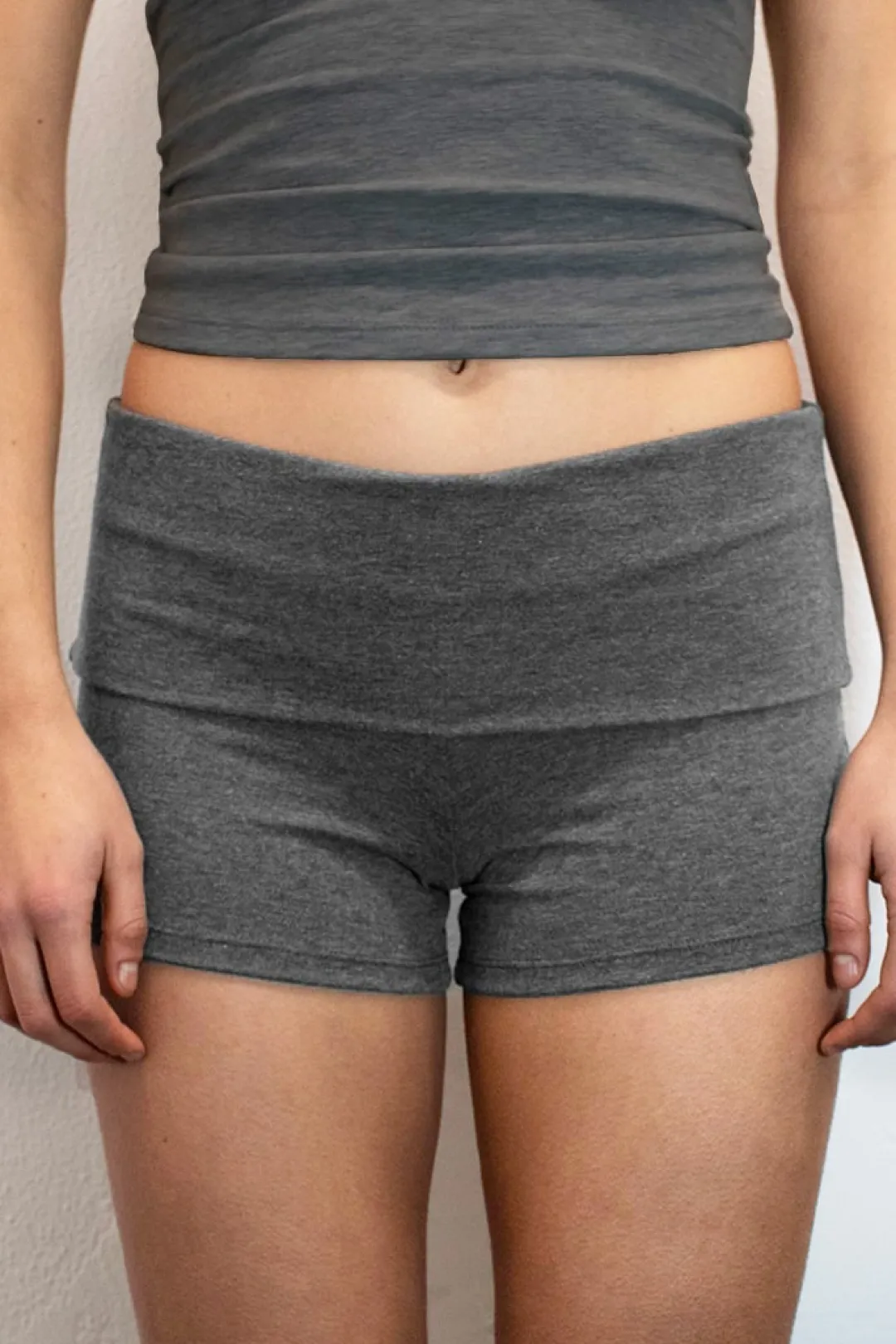 Subdued Shorts con dobladillo Online