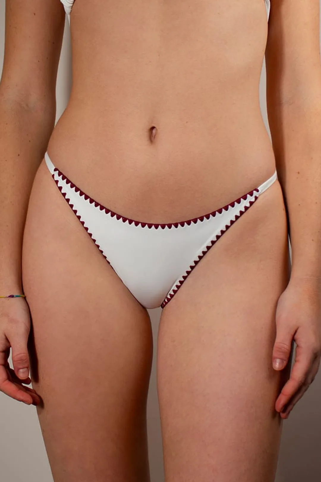Subdued Slip bikini pernera alta Hot