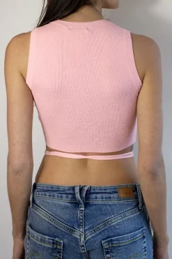 Subdued Top crop cruzado