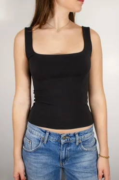 Subdued Top escote cuadrado
