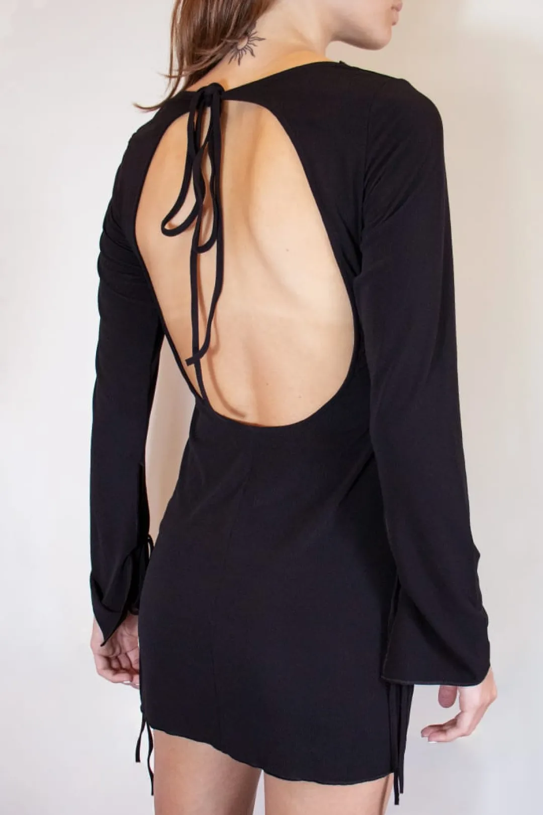 Subdued Vestido manga flare Clearance